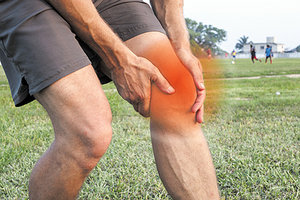 patellar tendonitis - Copyright – Stock Photo / Register Mark