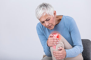 knee pain - Copyright – Stock Photo / Register Mark