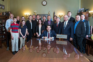 Scott Walker - Copyright – Stock Photo / Register Mark